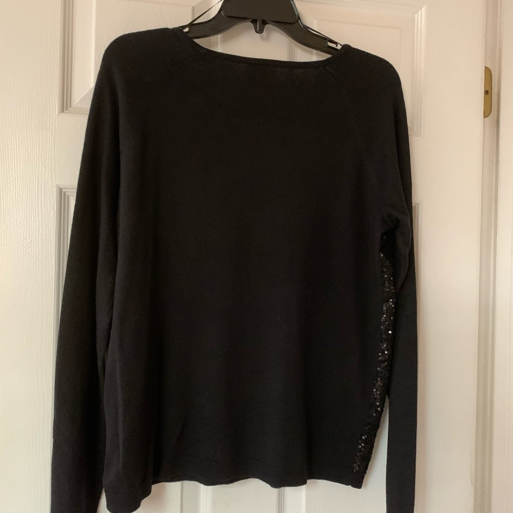 Sweater - Picture 5 of 7